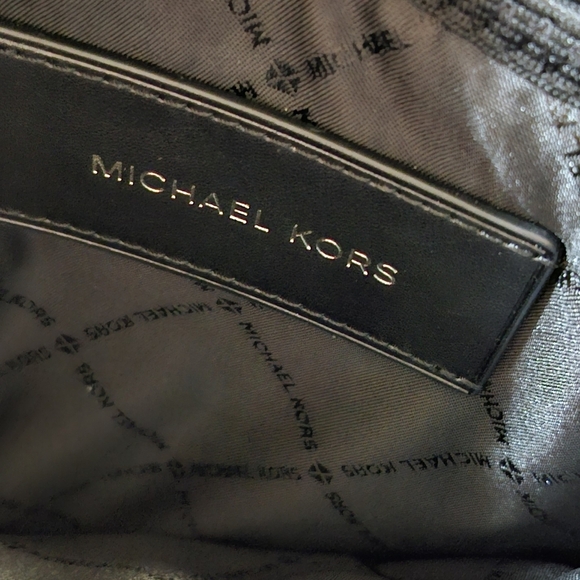 NWOT Michael Kors Crossbody/Messenger/Travel/Flight Bag - Picture 2 of 12